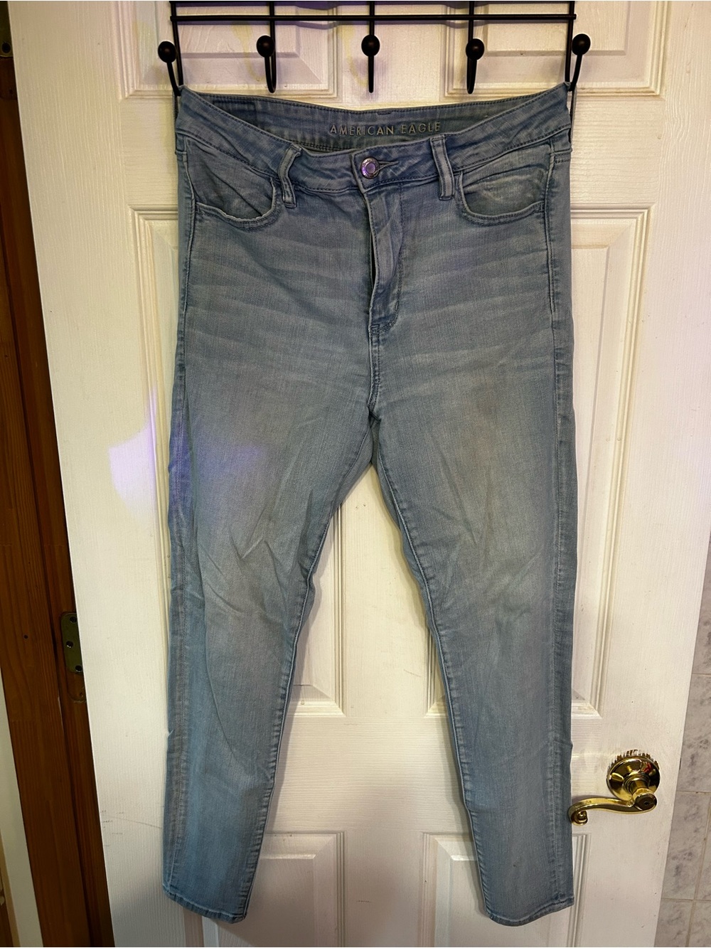 American Eagle Outfitters Light Wash Skinny Jeans